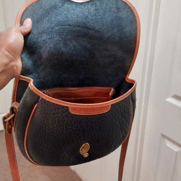 Dooney & Bourke Black and Tan Crossbody Bag - Picture 12 of 13